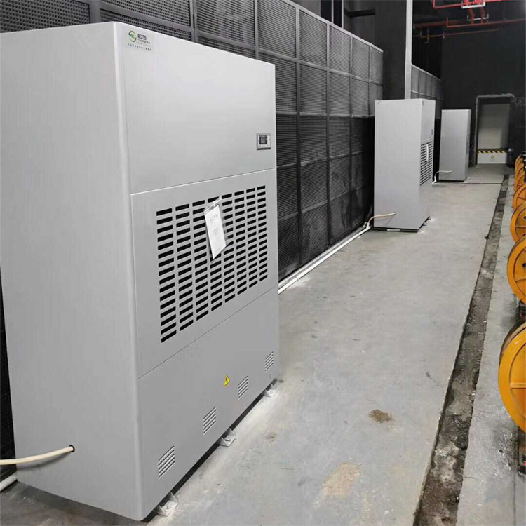 枣庄高温季节潮湿该咋办?配置杭州井泉环保科技有限公司生产的杭井牌:CFZ-6/S 220V/50Hz 除湿量6kg/h去湿抽湿机来除湿