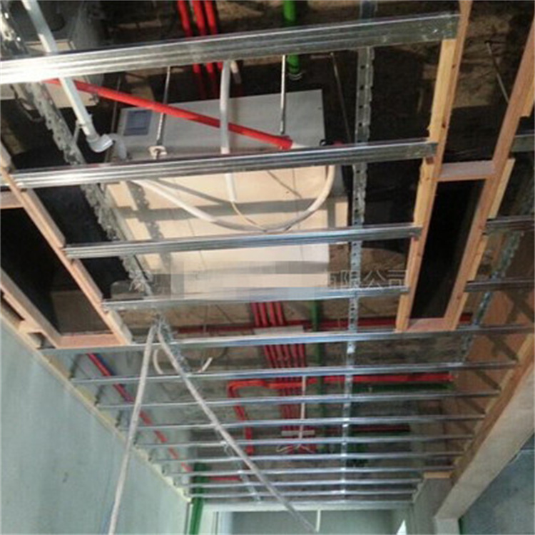 吉林雨季太潮怎除湿？安排杭州井泉环保科技有限公司生产的杭井牌：HJ-8168H 220V／50Hz 除湿量168升／天大型抽湿机来吸湿