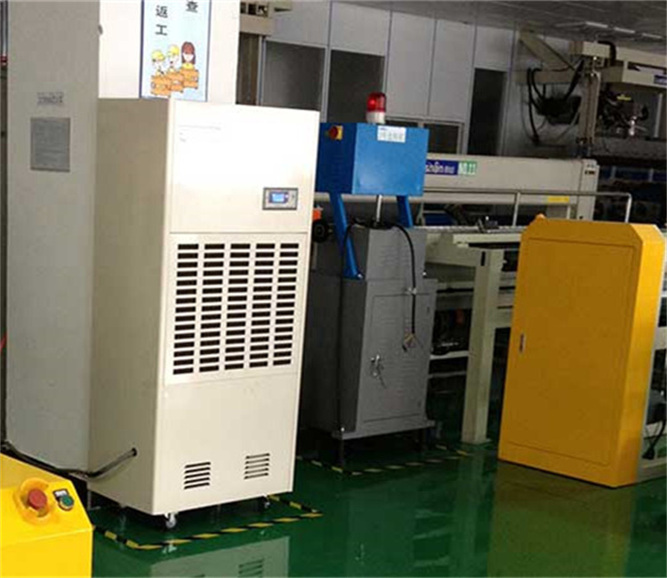 地下防空洞变潮,如何科学除湿?